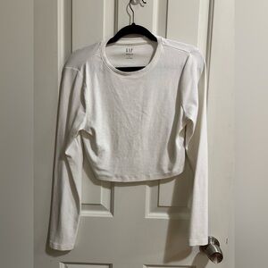 Gap long sleeve cropped modern tee white size large